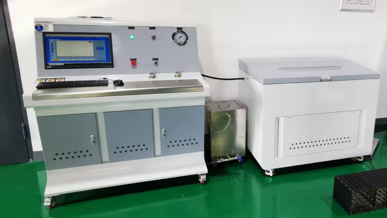 復(fù)合絕緣子水浸漬預(yù)應(yīng)力試驗箱